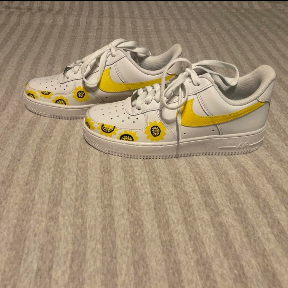 Nike airforce 1's custom size 8